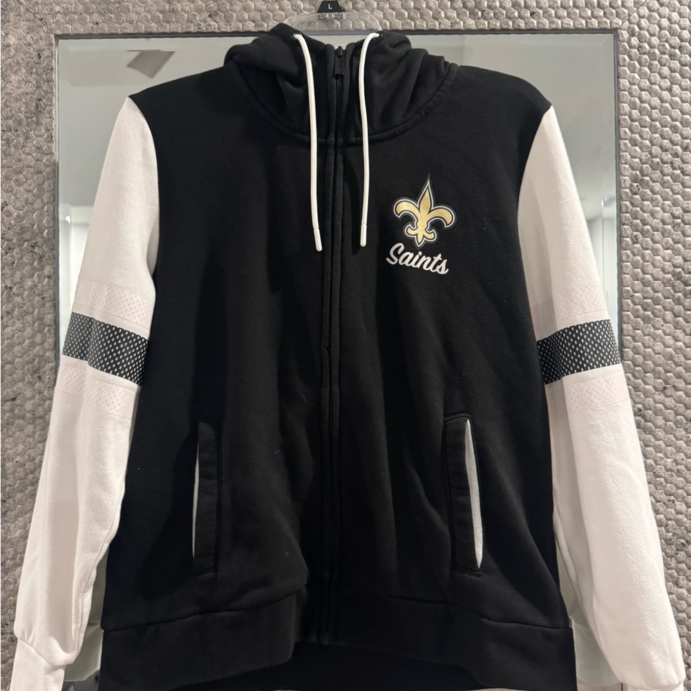 Fanatics Black and White Women's Apparel